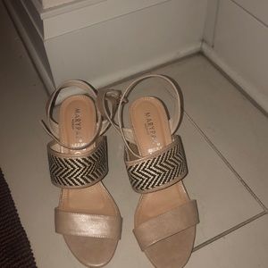 beige block heels size 9